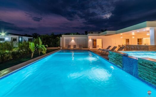 🌴 Elegant 4-Bedroom Villa with Pool & Guest Suite in Casa Linda, Sosua 🏡