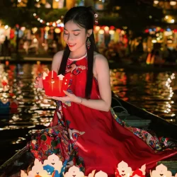 Full Moon Lantern Festival, Hội An, Vietnam