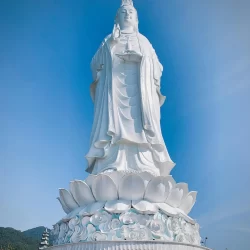 Lady Buddha statue at Linh Ung Pagoda, Da Nang, Vietnam